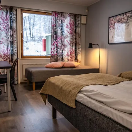 Tanhuvaaran Urheiluopisto & Sport Hotel *